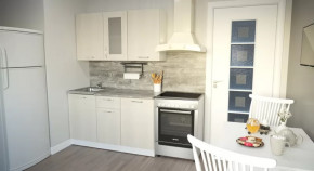 Кухонный гарнитур Лариса медиум 1 1400 мм в Муравленко - muravlenko.mebel-tymen.ru | фото